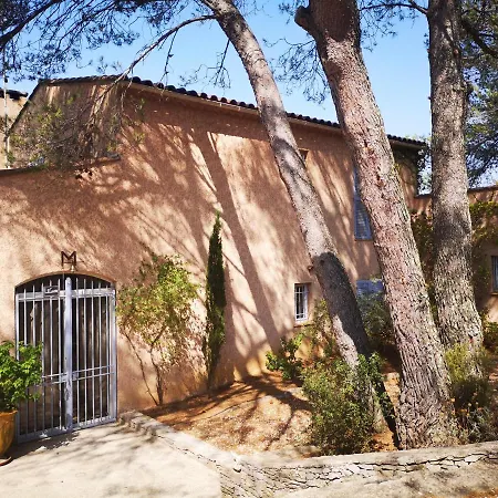 Le Garric Bed & Breakfast *