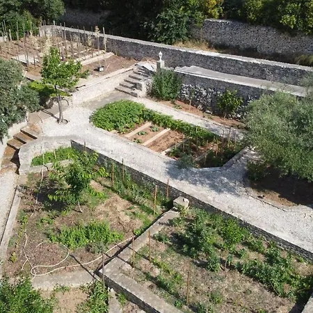 Bed & Breakfast Le Garric Nimes