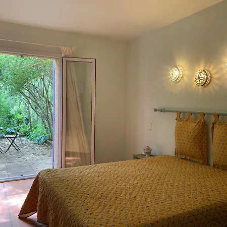 Le Garric Bed & Breakfast *
